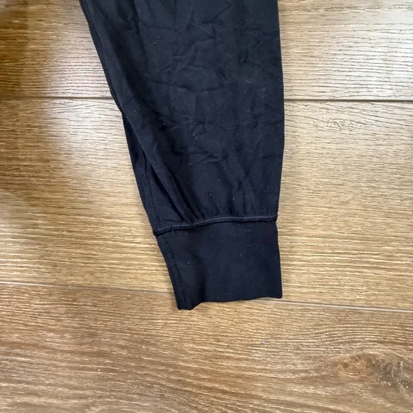 Lululemon Align Joggers Black High Waist 28" Inseam Size 4 Athleisure Pants - Picture 6 of 9